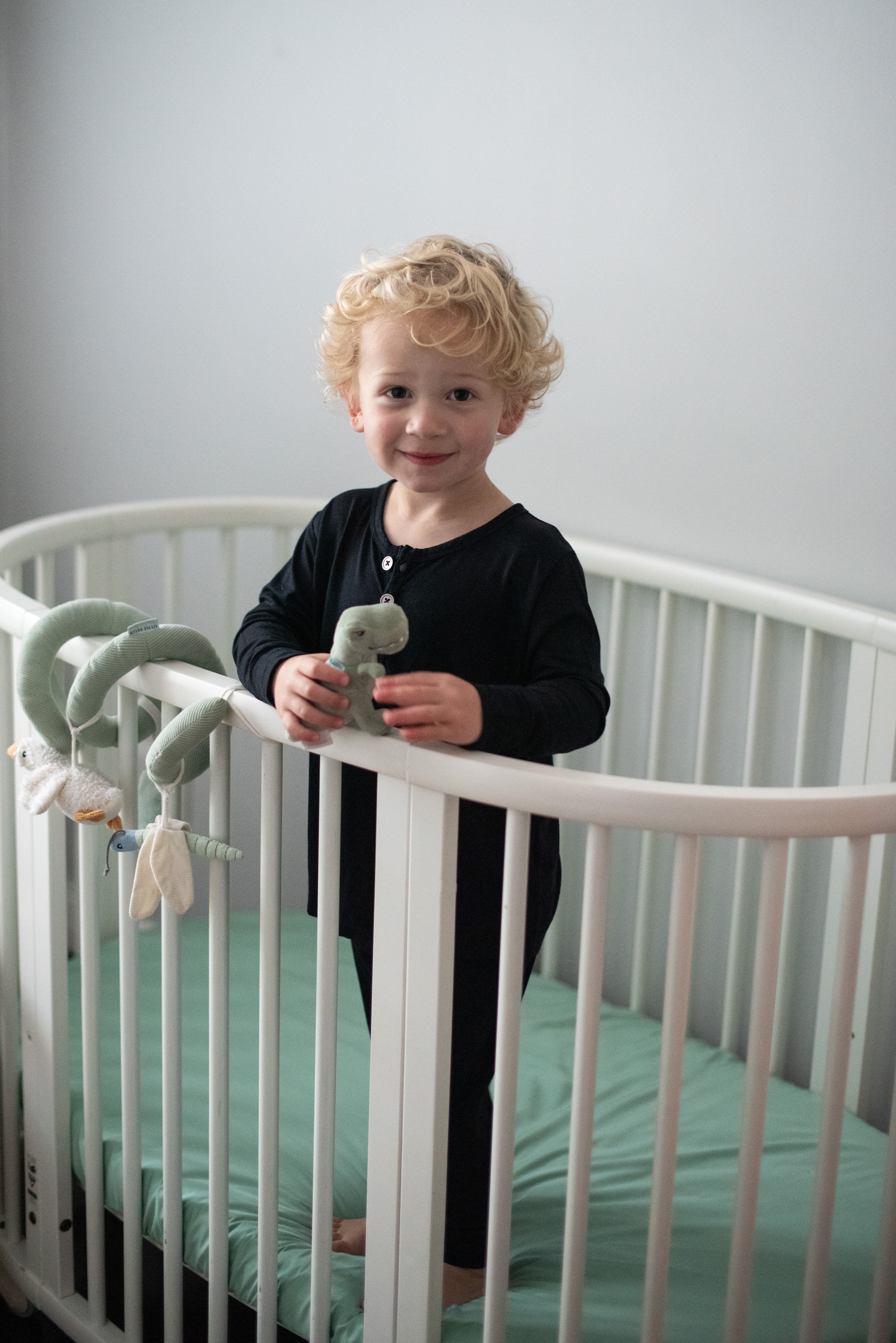 Green or White simple cot bedding cover for toddler or baby