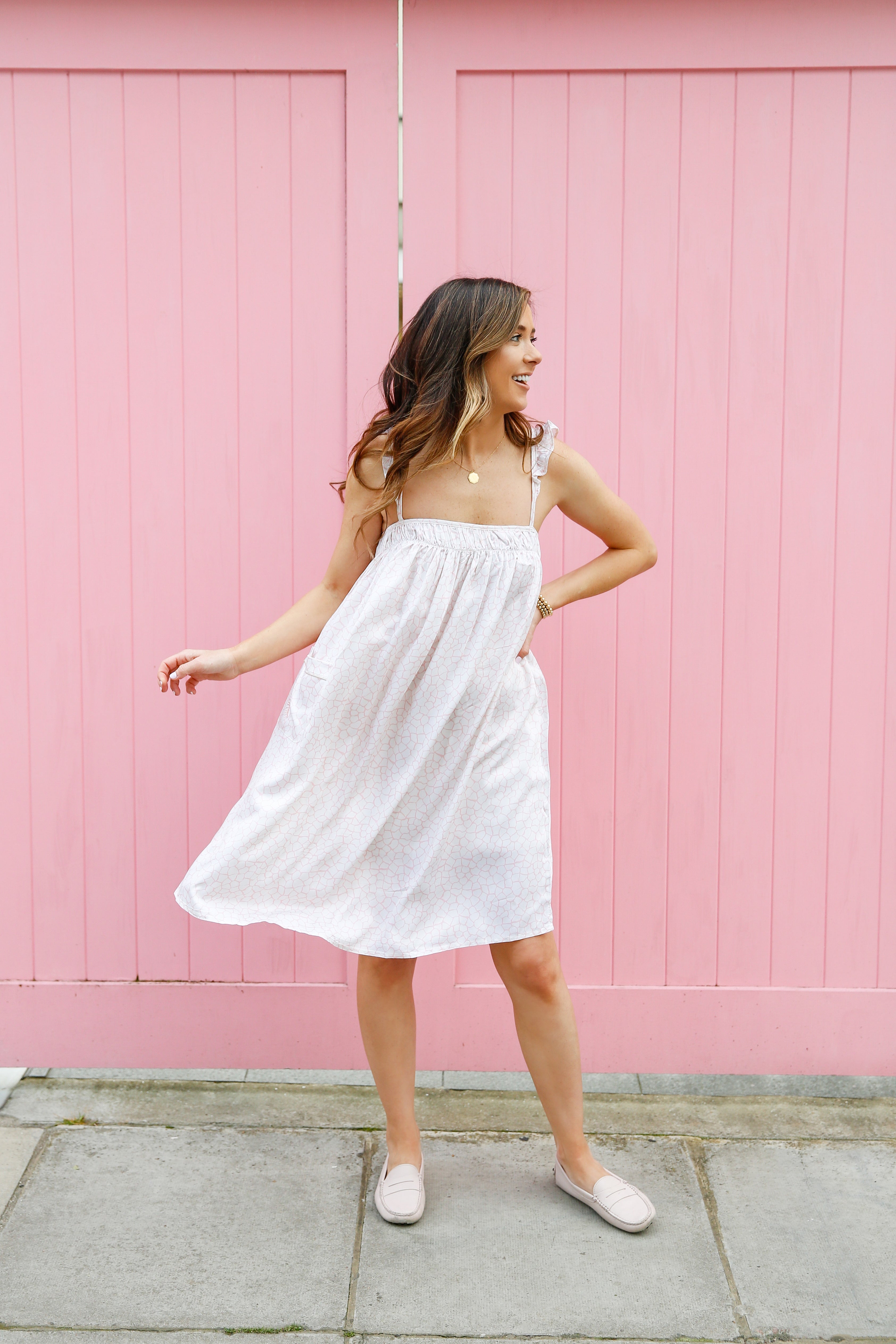 Summer nightdress with frills in bamboo fabric